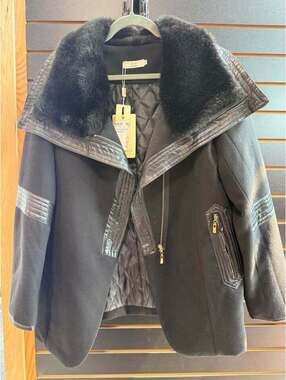 Ak-Yeon Black Coat with Faux Fur Collar and Leather Trim Size XL